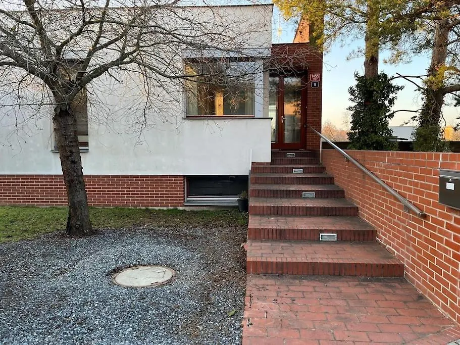 Design Architect Villa With 2 Apartments 布拉格
